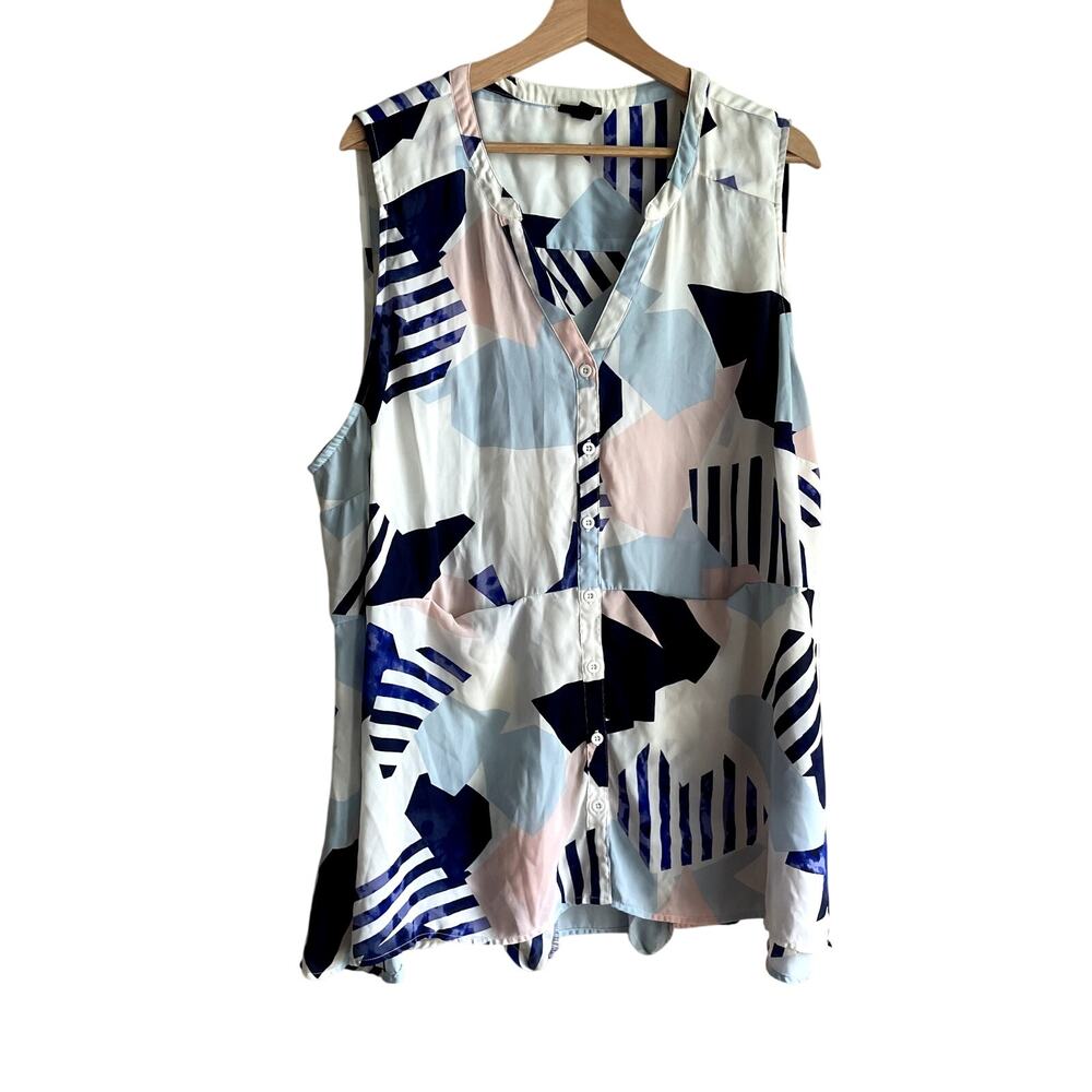 Torrid sleeveless white pink blue blouse v-neck women's 3XL patterned top